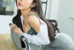 久久国产美女,久久之韵，魅力无限